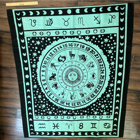 ASTROLOGY TAPESTRY - Picture 2 of 5